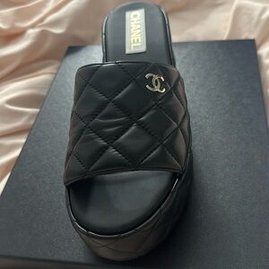 Chanel brand new chunky slides SOLD OUT
